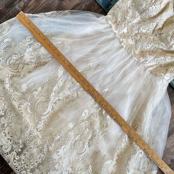 NWT Chi Chi London Gold Retro Formal Dress Gown Size 6 Floral Lace Sweetheart - Picture 7 of 16